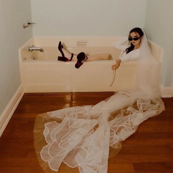 Tara Bridal Kaitie Fingertip Length Light Ivory Organza Embroidery Floral Veil - Picture 2 of 7